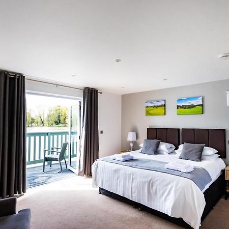 The Vale Golf & Country Club Villa Bishampton Kültér fotó