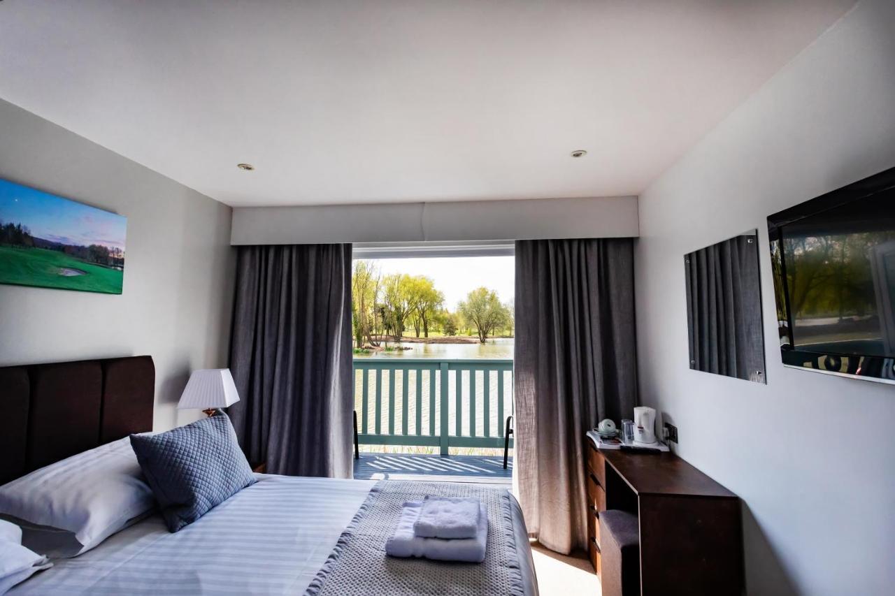 The Vale Golf & Country Club Villa Bishampton Kültér fotó