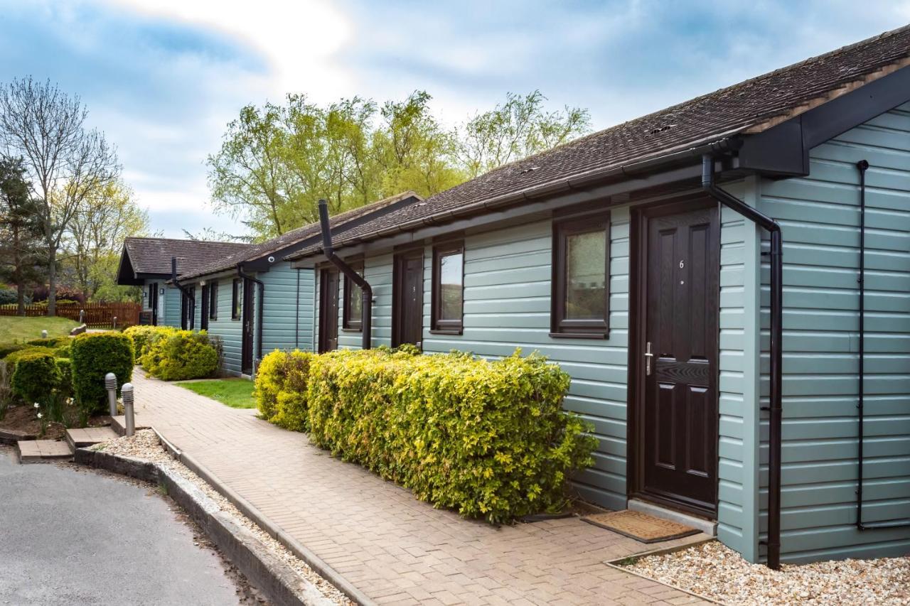 The Vale Golf & Country Club Villa Bishampton Kültér fotó