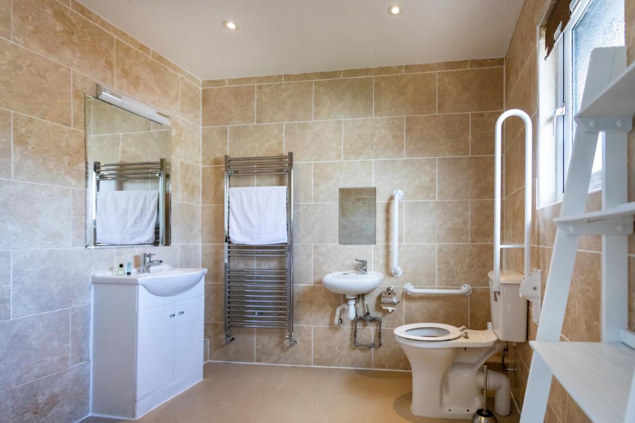 The Vale Golf & Country Club Villa Bishampton Kültér fotó