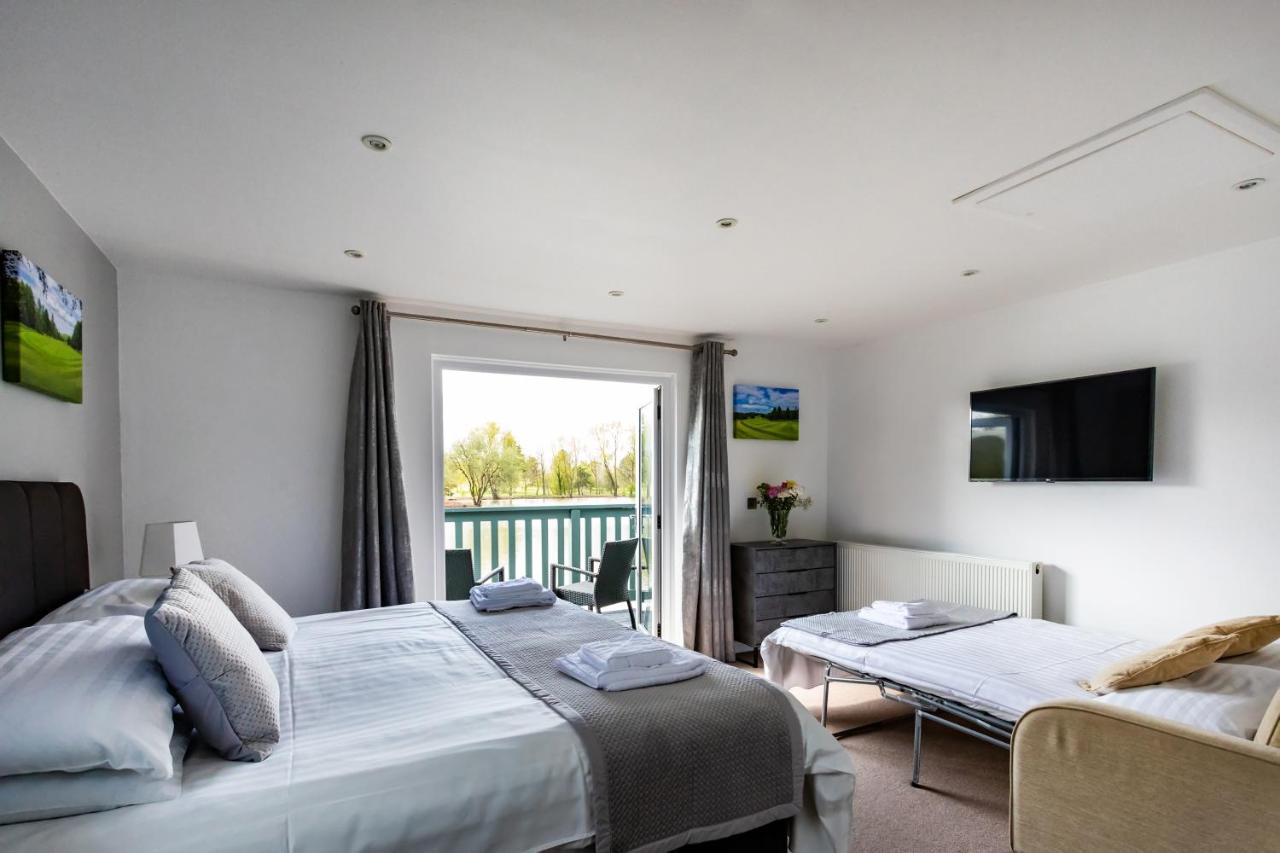 The Vale Golf & Country Club Villa Bishampton Kültér fotó