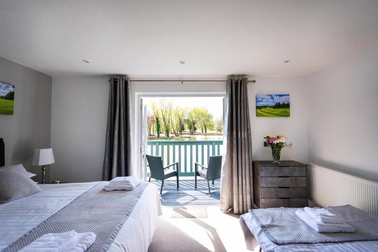 The Vale Golf & Country Club Villa Bishampton Kültér fotó
