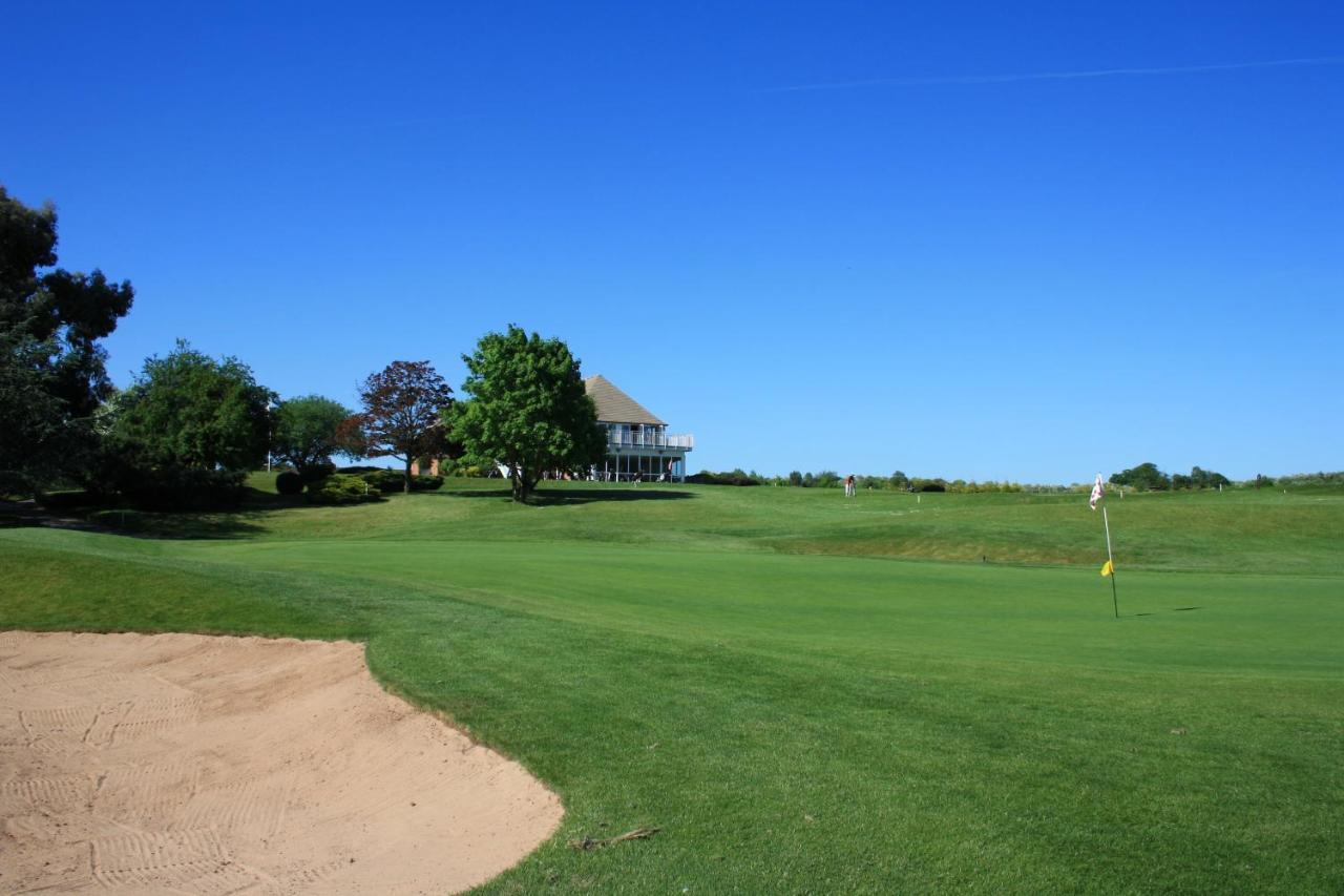 The Vale Golf & Country Club Villa Bishampton Kültér fotó
