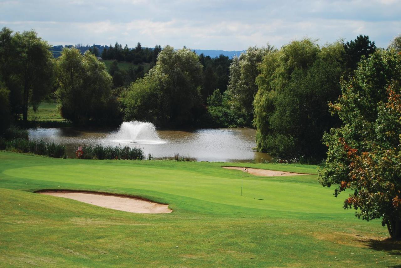 The Vale Golf & Country Club Villa Bishampton Kültér fotó